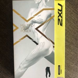 NEW 2XU compression leggings
